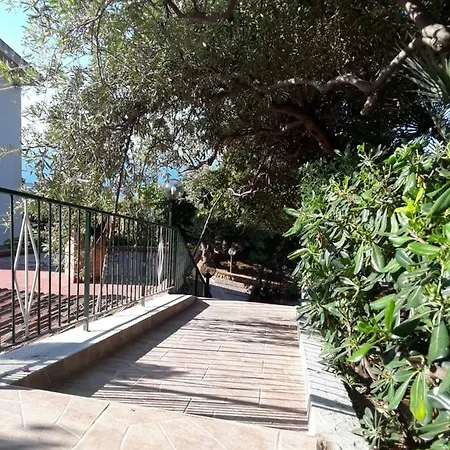 Alba Sul Mare 公寓 *